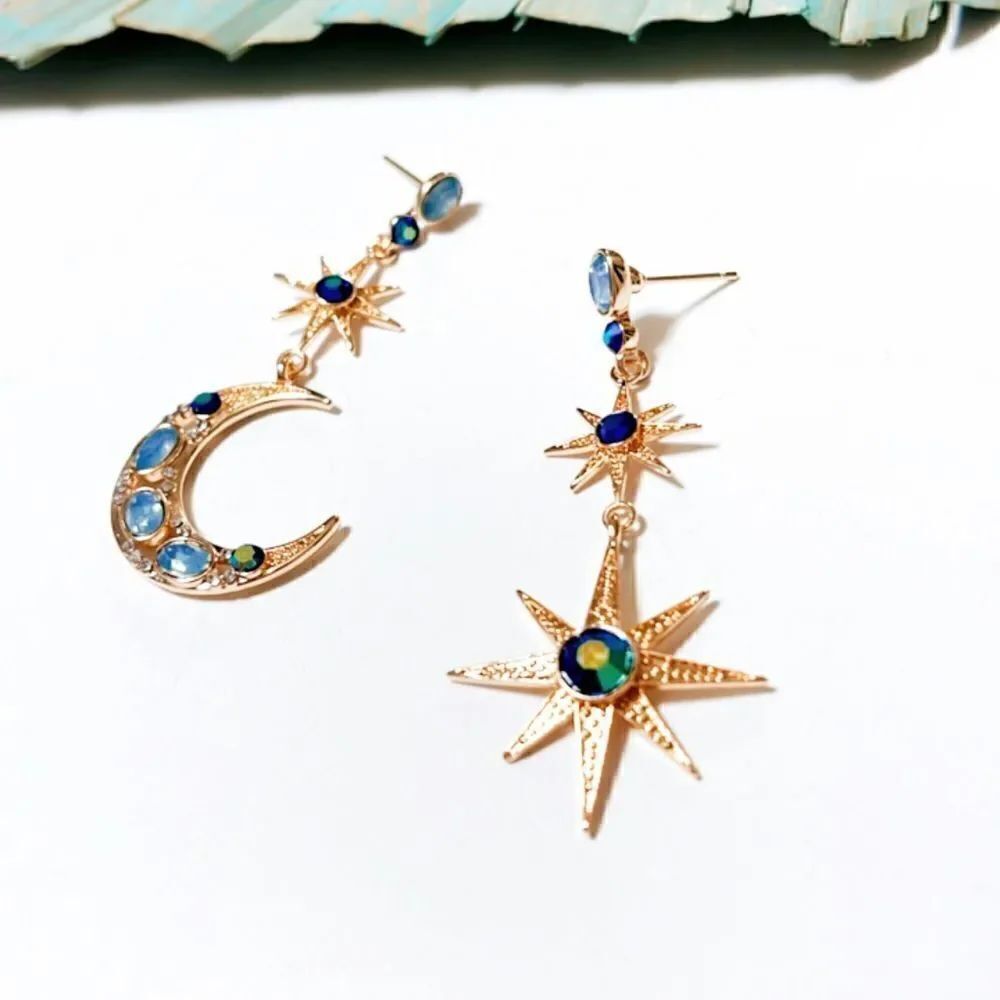 Star dangle earrings  #532 - Picture 3 of 5